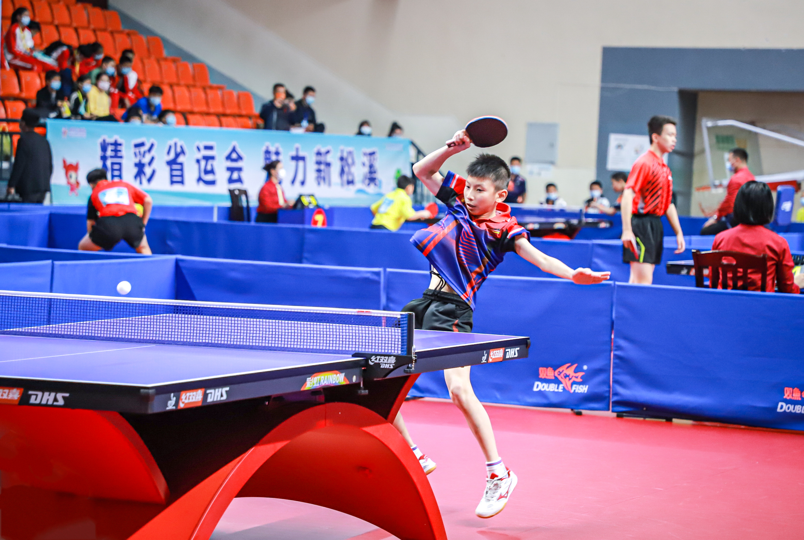 还引发了球 还引发了球